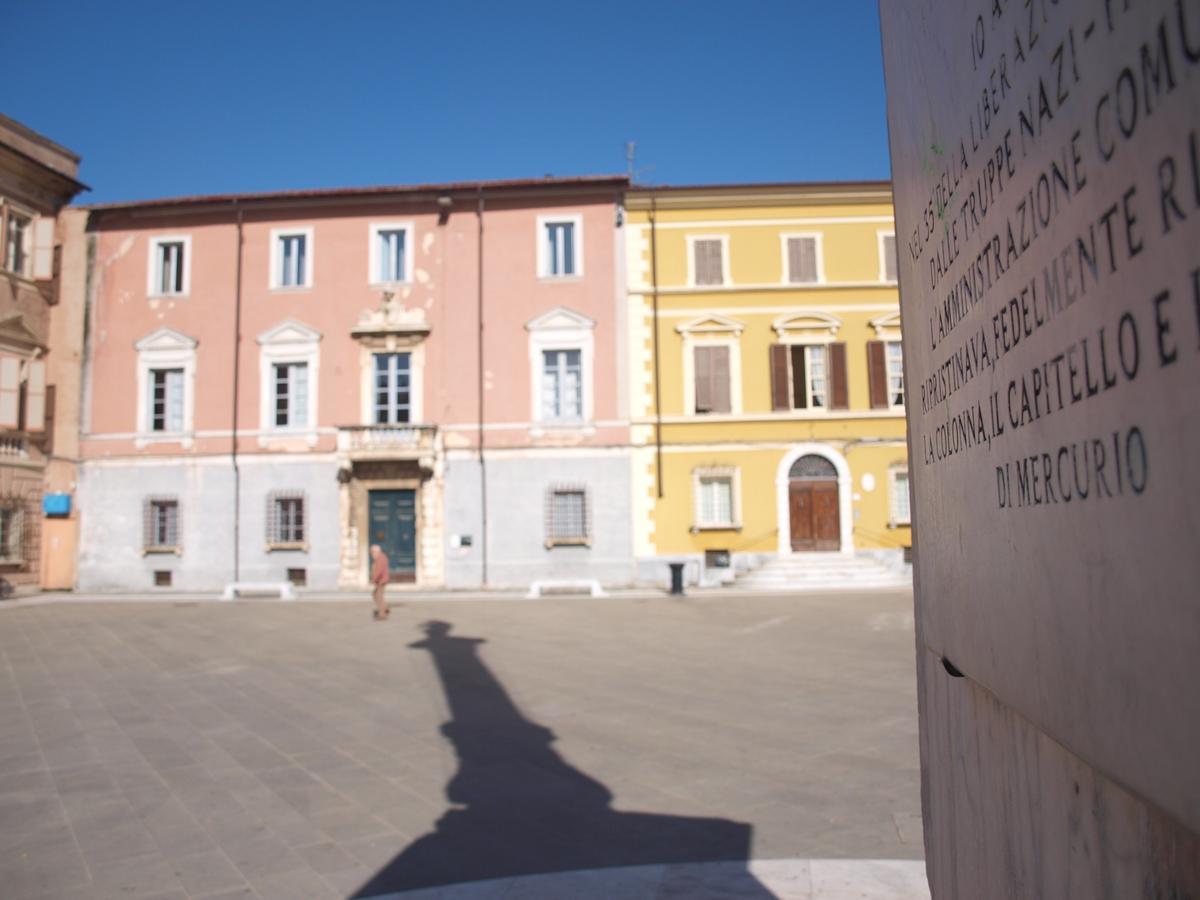 Ostello Palazzo Nizza Massa  Exterior foto
