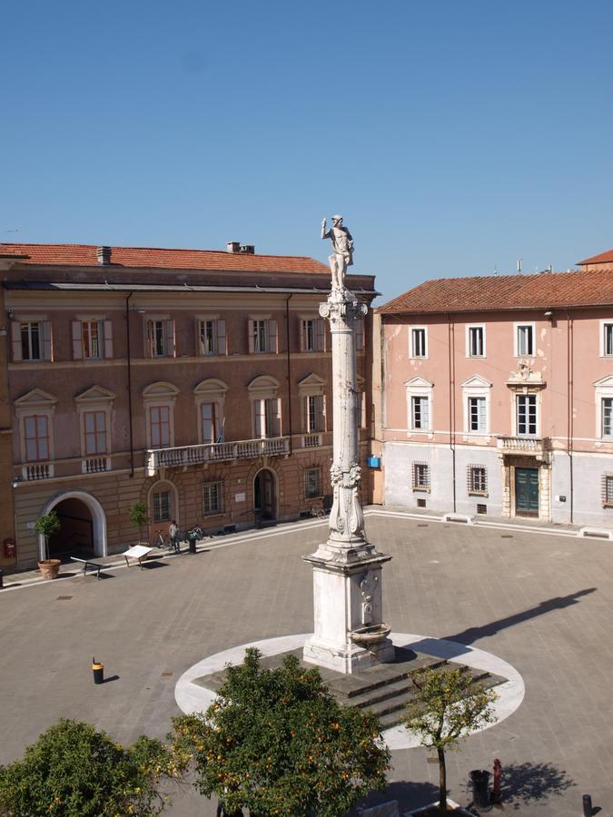 Ostello Palazzo Nizza Massa  Exterior foto