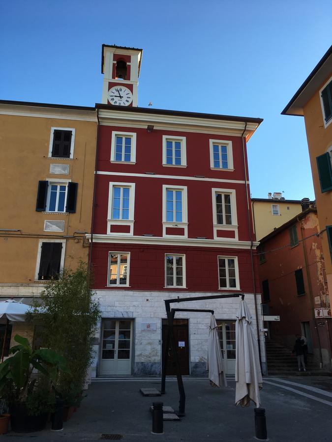 Ostello Palazzo Nizza Massa  Exterior foto